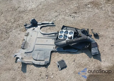 2018 Mercedes-Benz E 300 from USA, damaged, VIN WDDZF4JB8JA358087